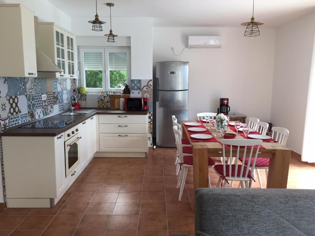 Holiday Home Aqua Smrika Ngoại thất bức ảnh