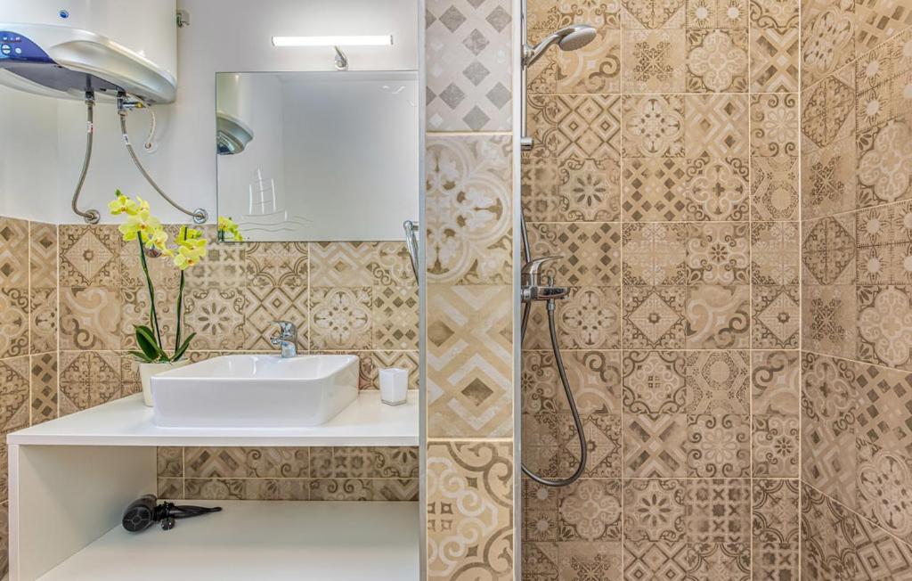 Holiday Home Aqua Smrika Ngoại thất bức ảnh