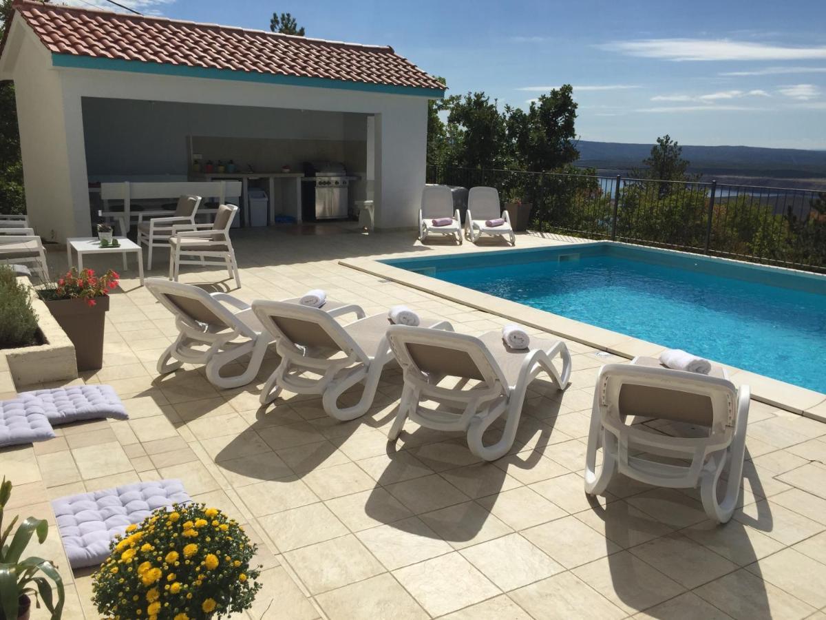 Holiday Home Aqua Smrika Ngoại thất bức ảnh