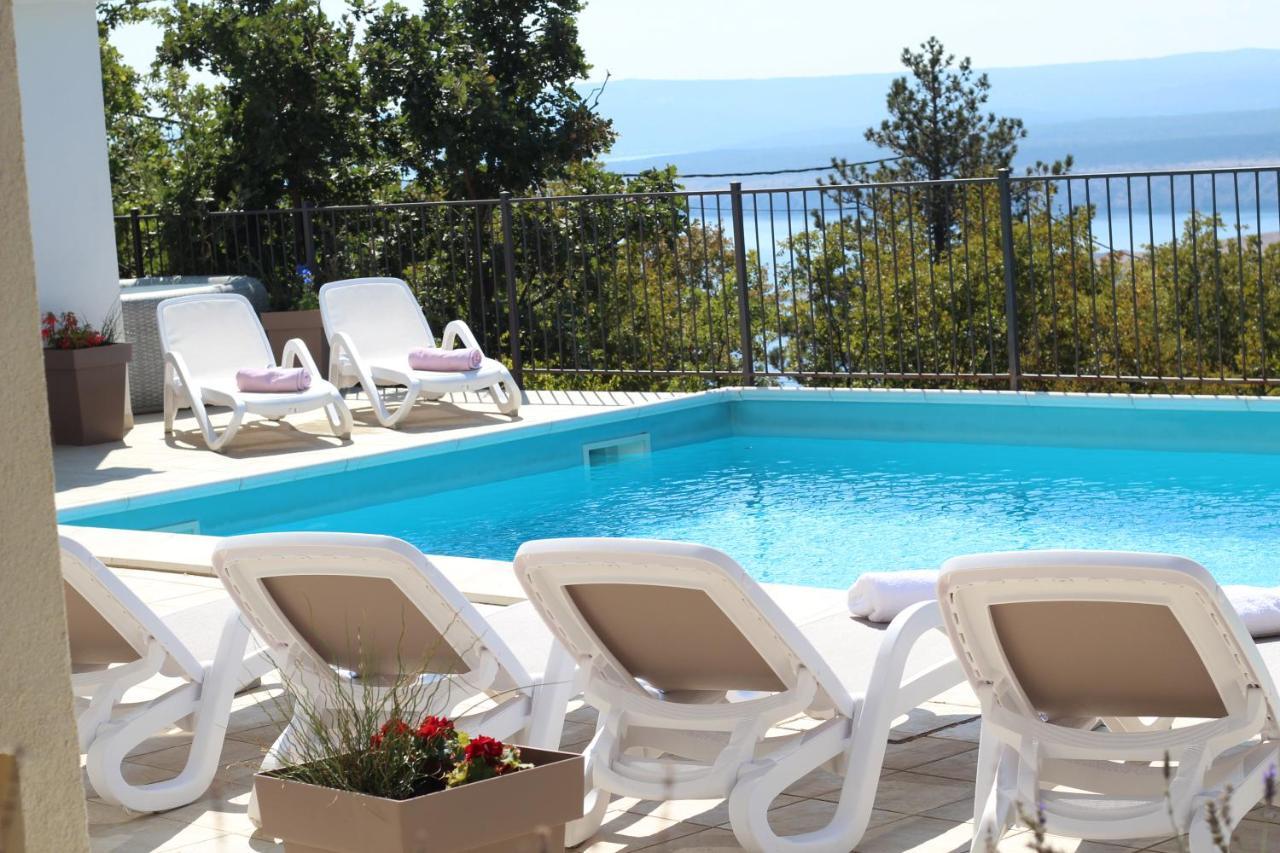 Holiday Home Aqua Smrika Ngoại thất bức ảnh