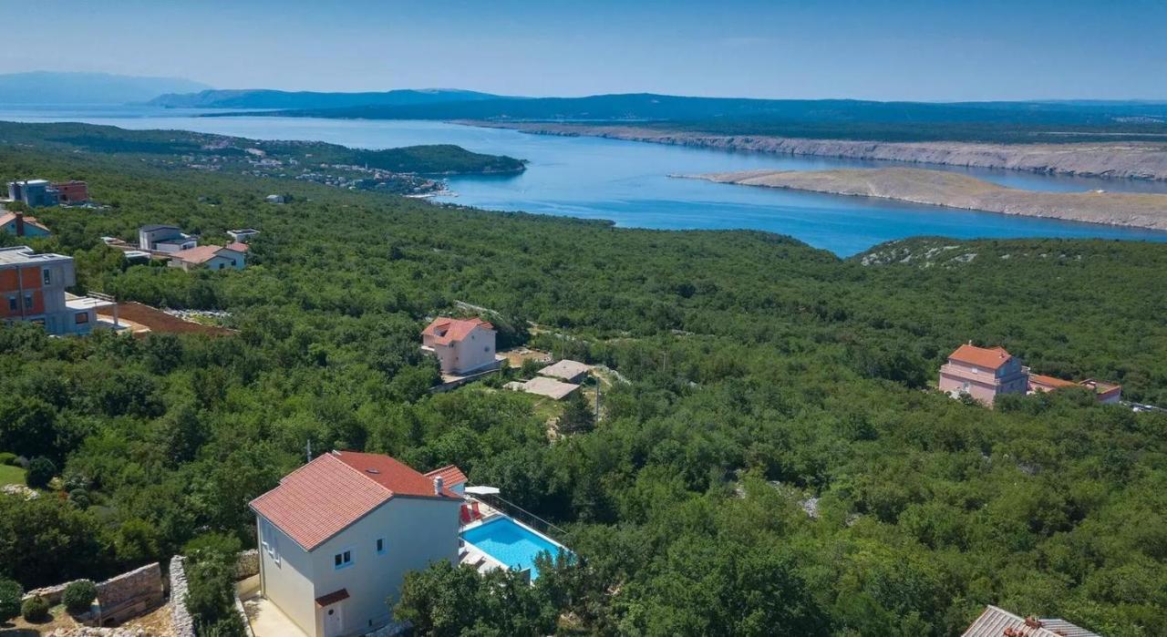 Holiday Home Aqua Smrika Ngoại thất bức ảnh